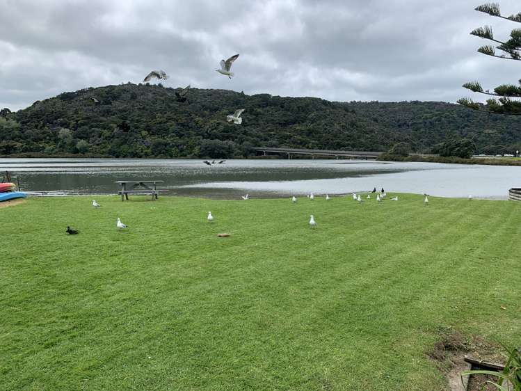 1g/25 Weranui Road Waiwera_14