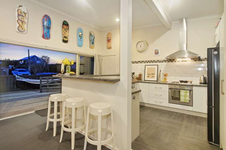 9 Keven Road Clarks Beach_5