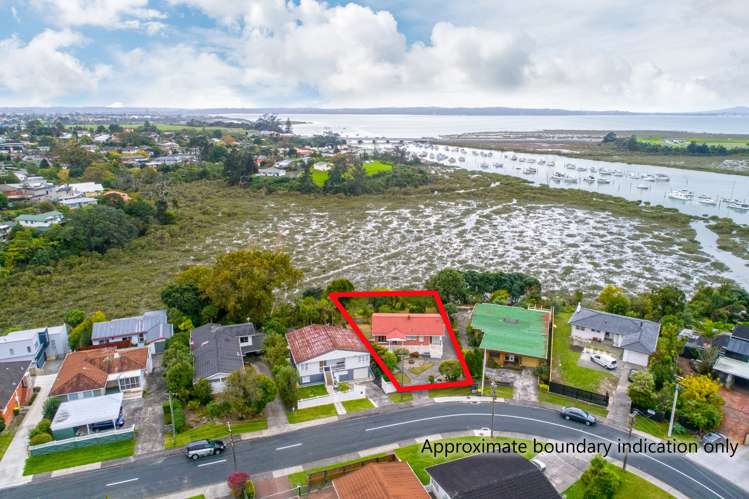 102 Tiroroa Avenue Te Atatu South_6