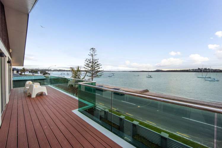 9 The Parade Bucklands Beach_46