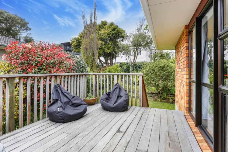 2/5 Sharon Road Waiake_9