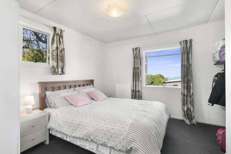 7 Pine Tree Lane Korokoro_15