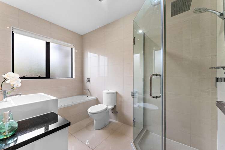 83 Lake Panorama Drive Henderson Valley_15