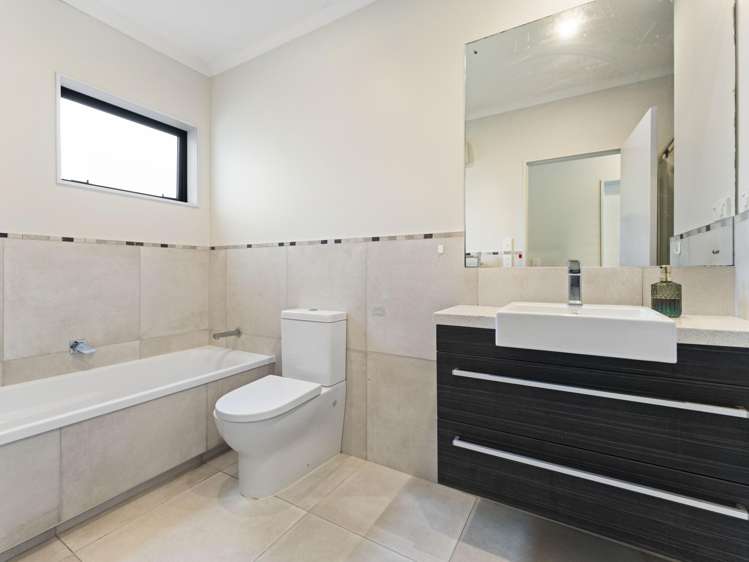 65 Costa Viva Crescent Karaka_14