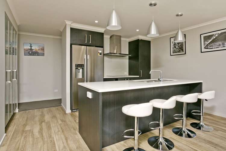 7 Duke Street Riverhead_6