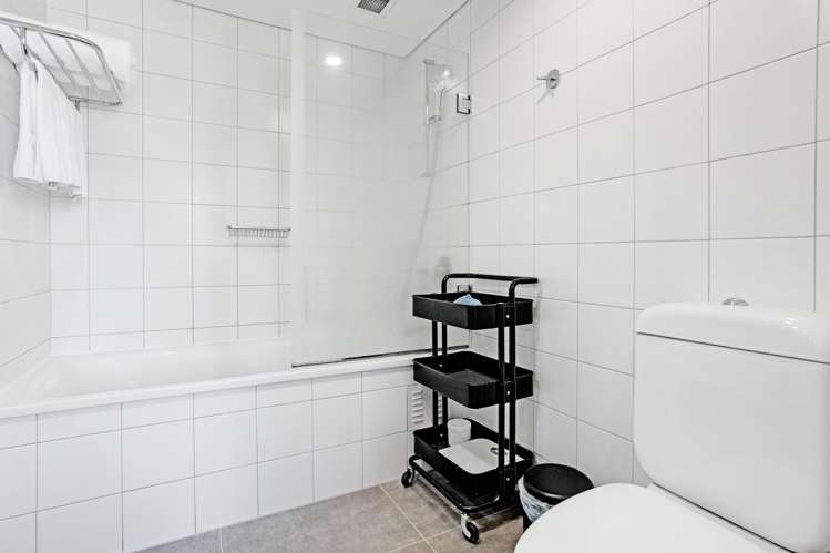 9-17 Byron Avenue Takapuna_17