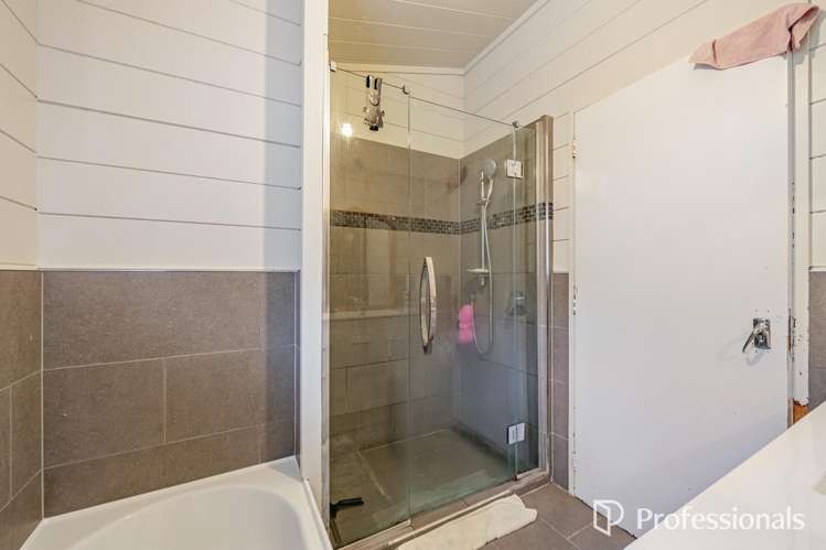 41 Antrim Crescent Wainuiomata_8