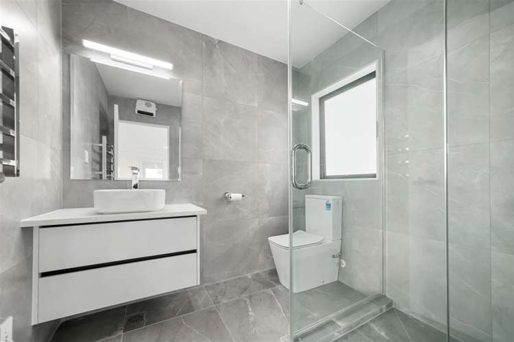 4/2 Marion Avenue Mount Roskill_13