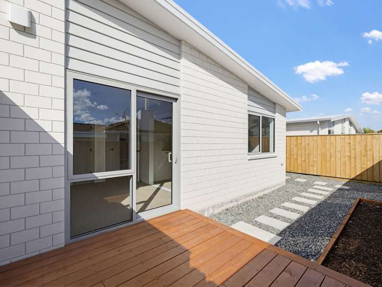 2/11 Landing Road Whakatane_21