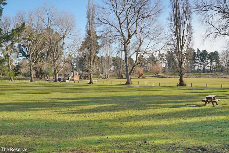 13 Stalkers Road Woodend_16