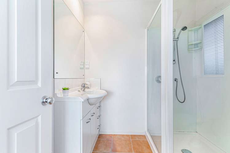 8b Kinross Street Blockhouse Bay_10