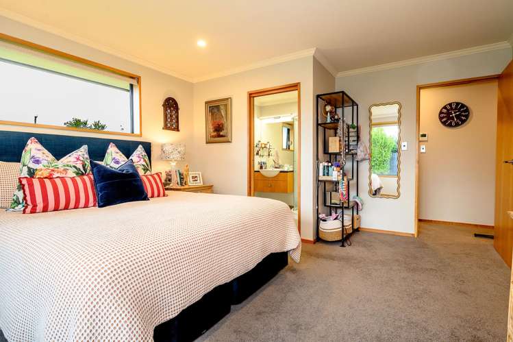 6 Robina Place Gore_26