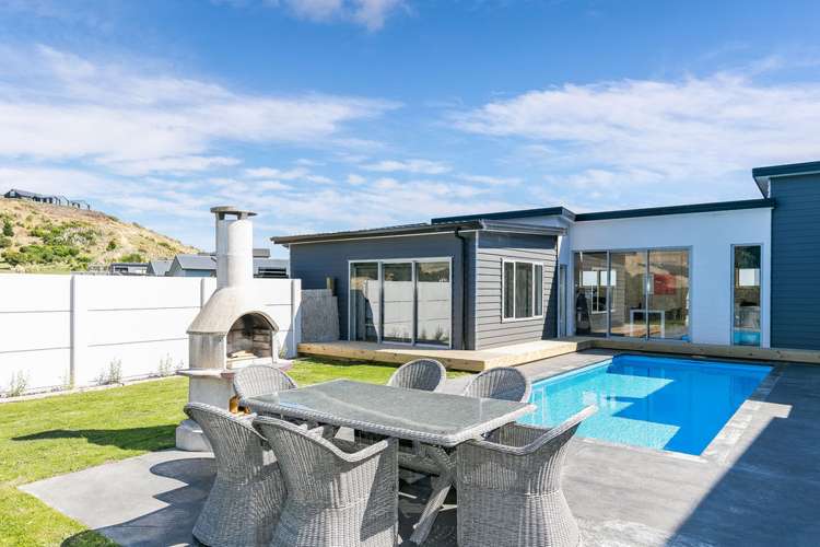 90 Endeavour Drive Whitby_9