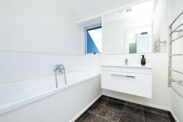 13 Lincoln Road Bluff Hill_17