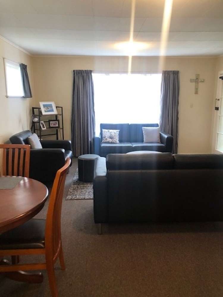 1/8 Ararino Street 11322_6