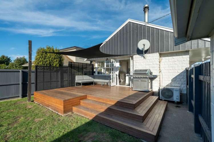 8 Denise Crescent Hornby_17