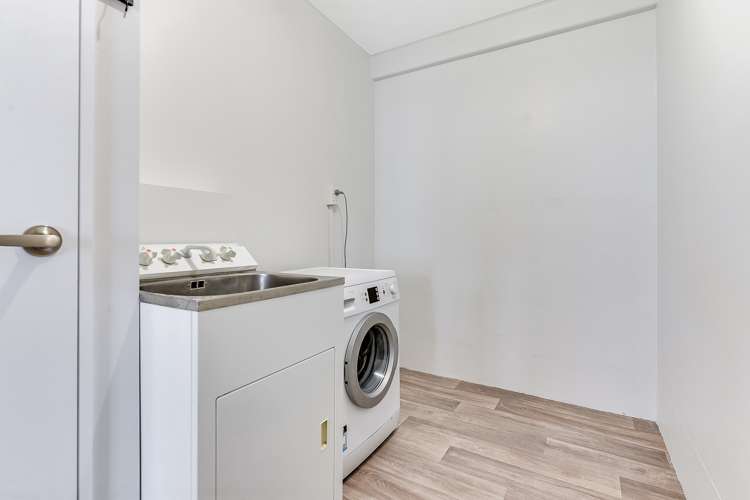 137h Alexandra Street Hamilton Central_12