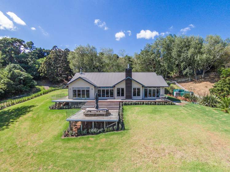 142 Point View Drive East Tamaki Heights_12