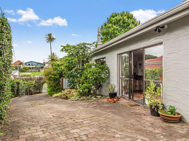 7 Downer Street Helensville_17