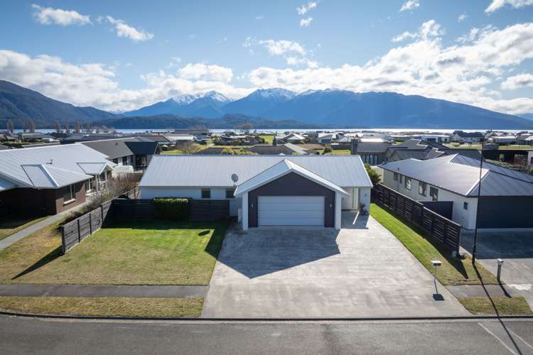 16 Broughton Place Te Anau_19