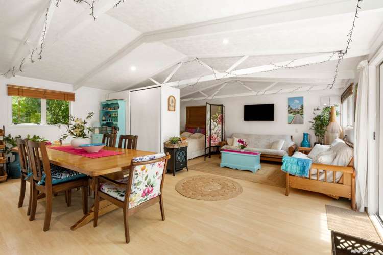 51 Howard Road Orere Point_5