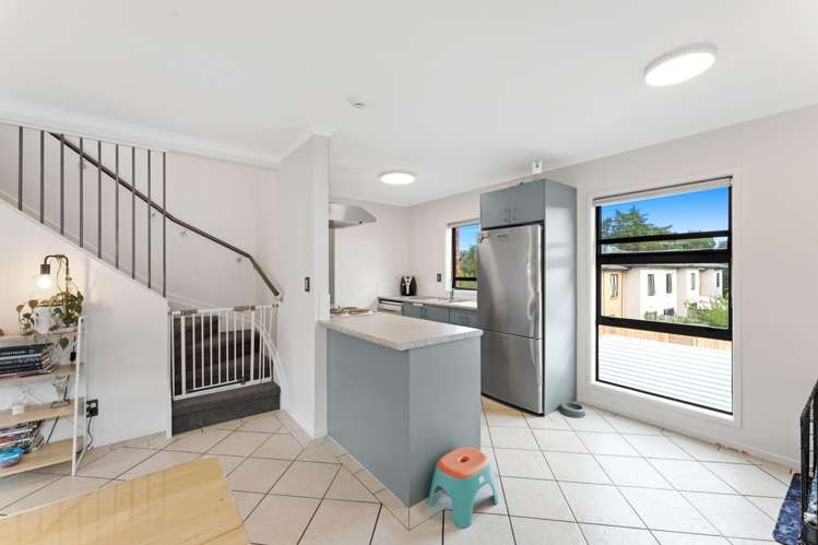 7 Barnea Circle Glen Eden_5