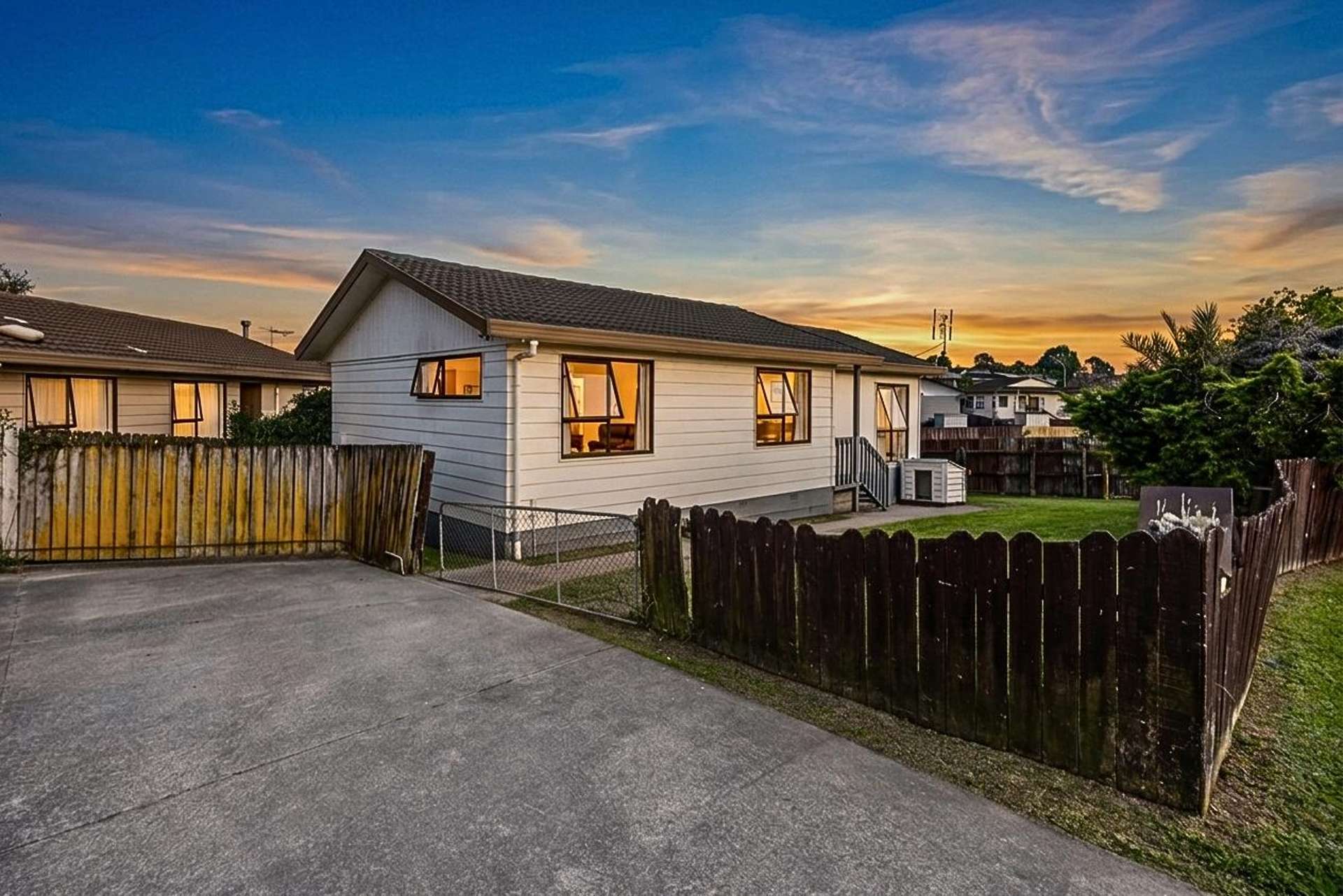 1/22 Silver Creek Road Clendon Park_0