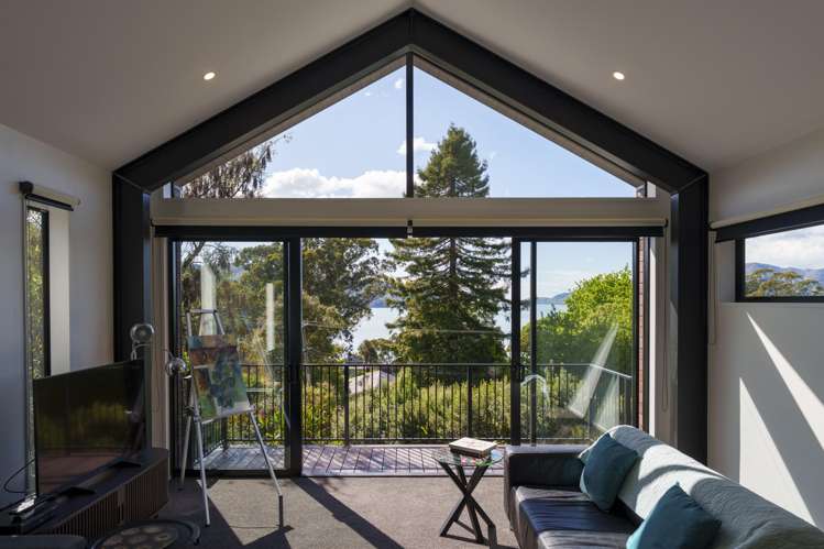 8 Merlincote Crescent Governors Bay_3