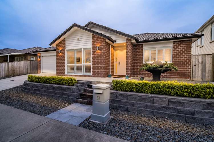 33 Castlebane Drive Flat Bush_17