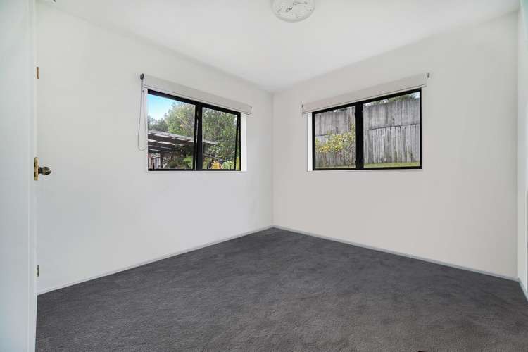 12 Ginders Drive 11410_16