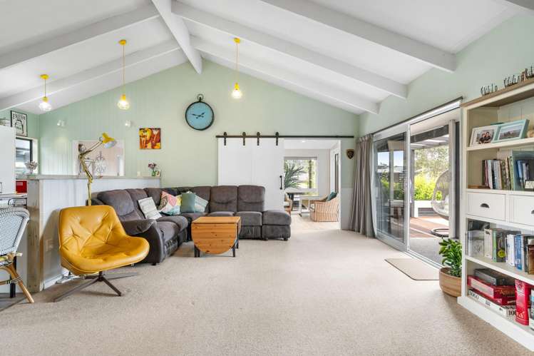 208 Port Road Whangamata_8