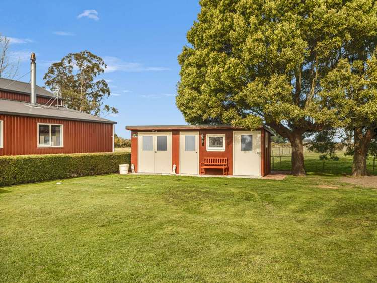 1731 Cust Road Cust_15