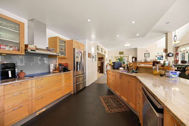 270 Holmwood Drive Ngahinapouri_4