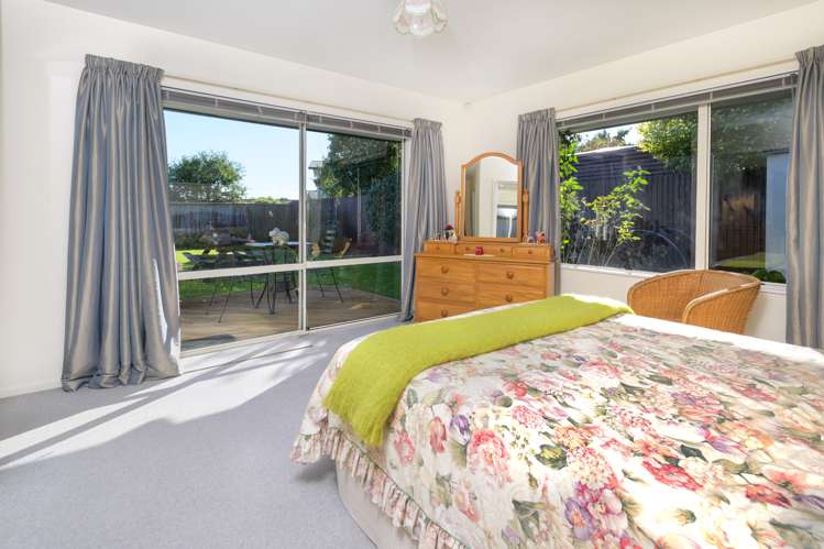 56 Aldinga Avenue Stoke_8