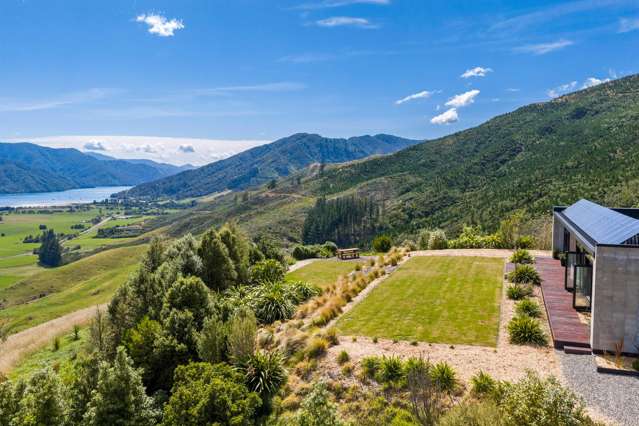 1424 Queen Charlotte Drive Marlborough Sounds_2