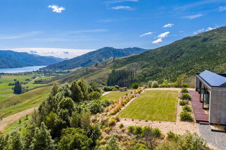 1424 Queen Charlotte Drive Marlborough Sounds_2