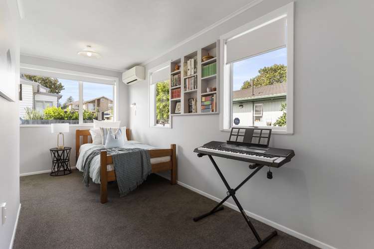 23 Miltonia Avenue Te Atatu South_17