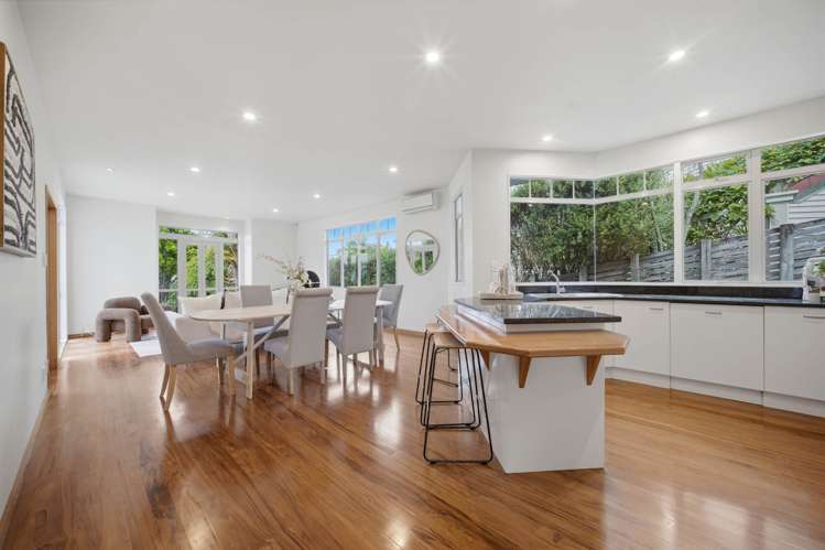 6 Rosella Place Murrays Bay_10