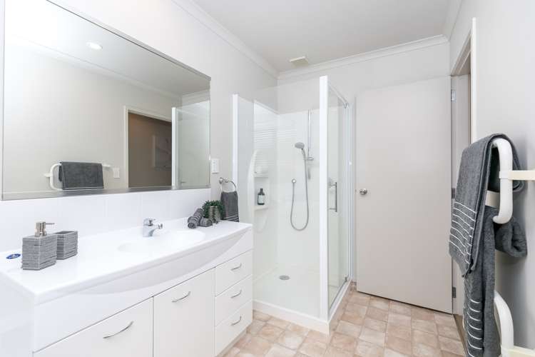 24 Parkside Drive Huntington_14