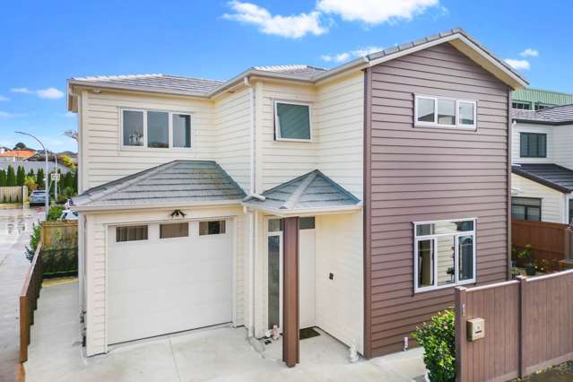 8 Karakia Lane Hillsborough_1