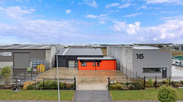 Versatile 342sqm* Building - Modern & Ready!