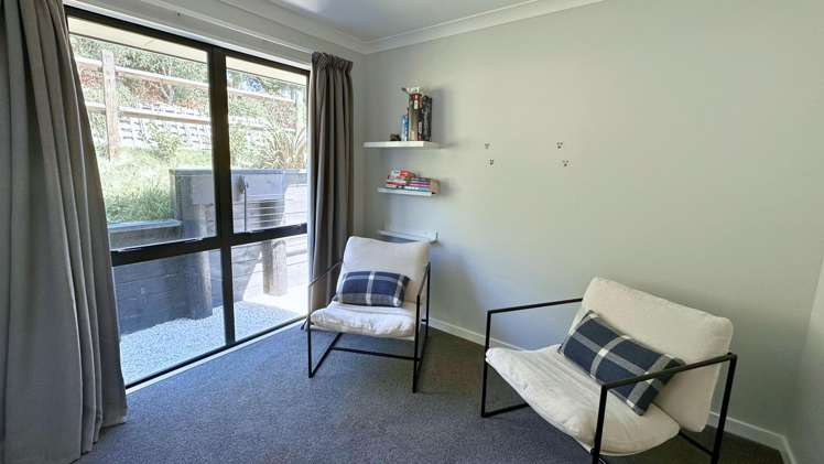 6 Lake View Place Fairhall_8