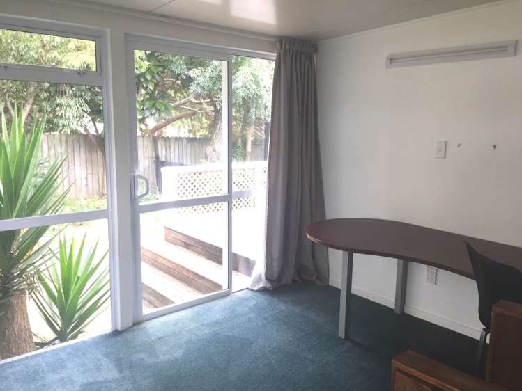 12 Hemsway Place Sunnyhills_13