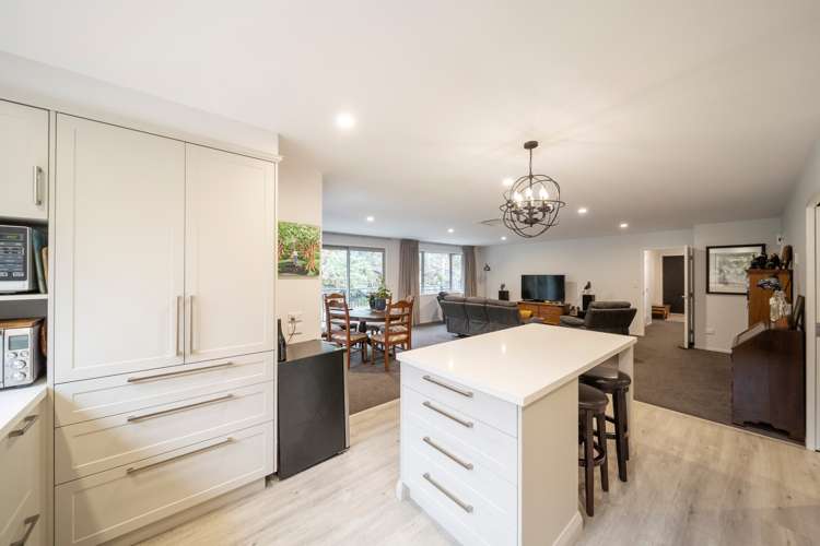 198 Seaview Road Westown_6