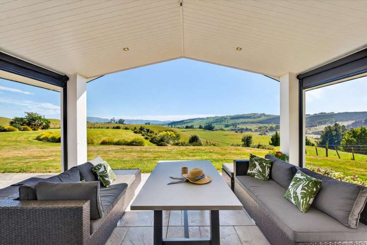 701 River Road Otane_1