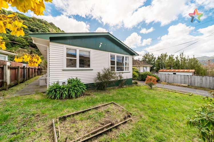 58 Lees Grove Wainuiomata_24