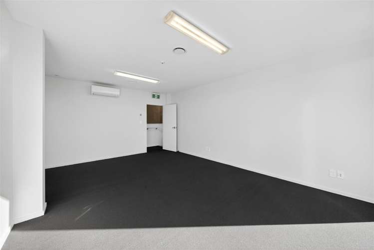 23/2 William Lewis Drive Sockburn_11