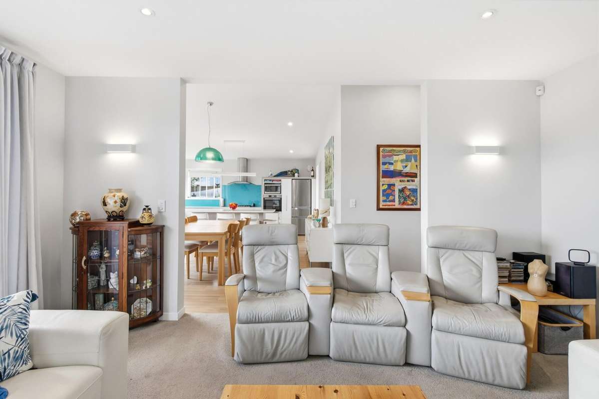 24 Coast Boulevard_4