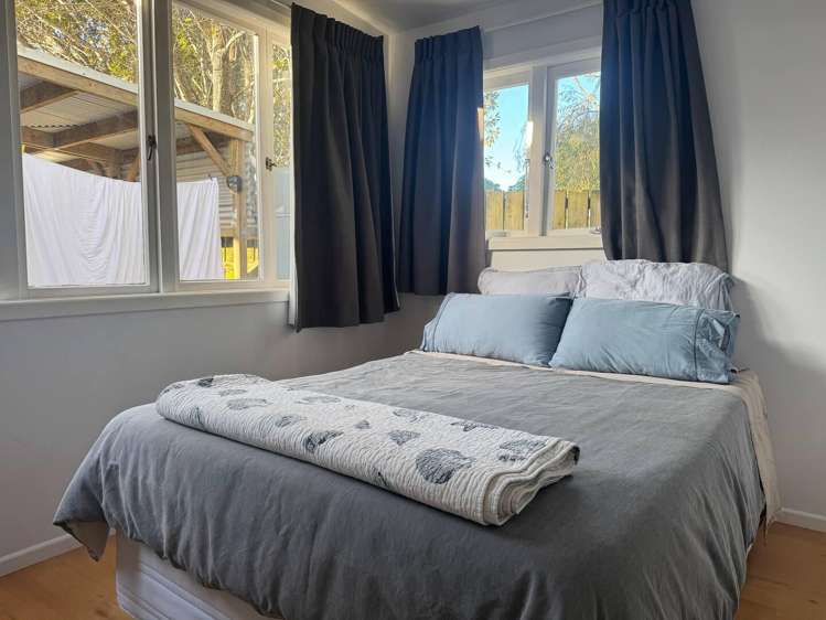 11 Putiki Road Ostend_6