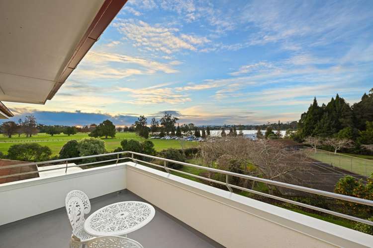 148 Lake Crescent Hamilton Lake_18